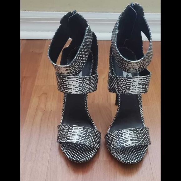 Steve Madden Shoes - High heels